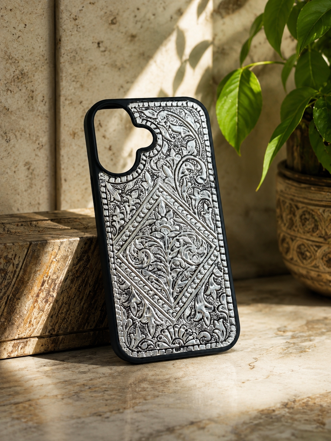 ZILVIQ Rajsi 925 Silver Luxury Case